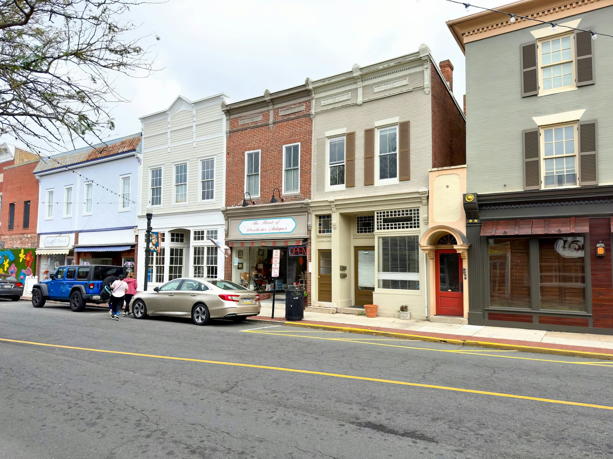 Storefronts on a downtown street in Shelbyville